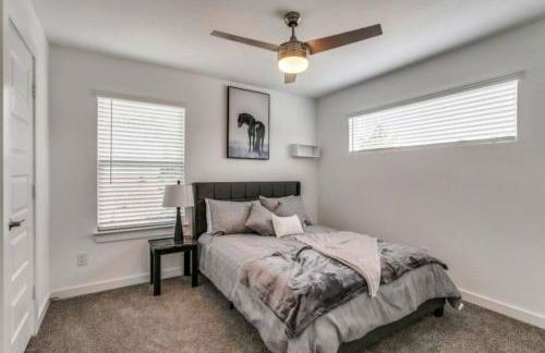 Mins from Downtown Cool Indoor Games Work Space - Foto 5