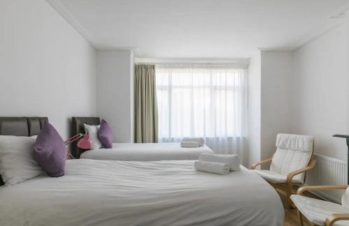 Super Chic Apartment in Beautiful Sunninghill - Pass the Keys - Foto 18