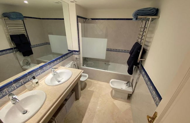 Stylish House, Patio, Pool, Mountains, Stunning White Village, sea 20 Mins Away - Photo 15