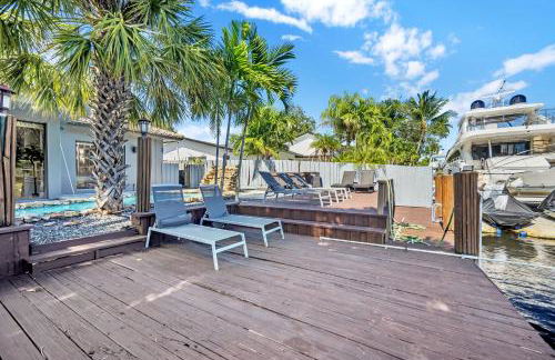 Riverbend Yacht Retreat Waterfront Villa with Pool - Foto 5