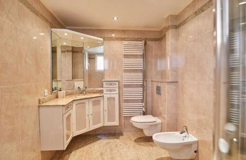 A C Villa with Pool & Jacuzzi 3BR 6P - Vallauris - Photo 15