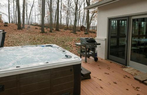 Wooded Cottage in Elizabethtown with hot tub and sauna - Foto 28