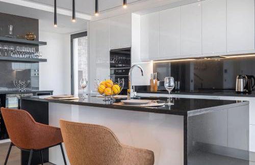 Villa Boa Nova Branca by LovelyStay - Foto 15