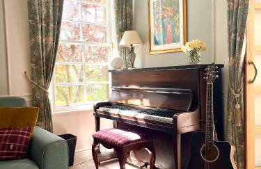 The Coach House - Photo 9