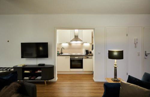 R B Apartment am Airport Hamburg - 1-4 Personen - Küche - Smart TV - Waschtrockner - kostenloser Parkplatz - perfekt für Geschäftsreisende und Familien - Foto 4