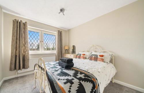 3BR Home with Hot Tub and Garden - Foto 10