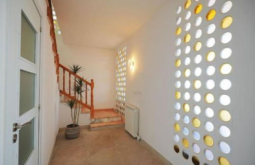 A+View Private Terrace Private Pool Family Fun - Photo 19