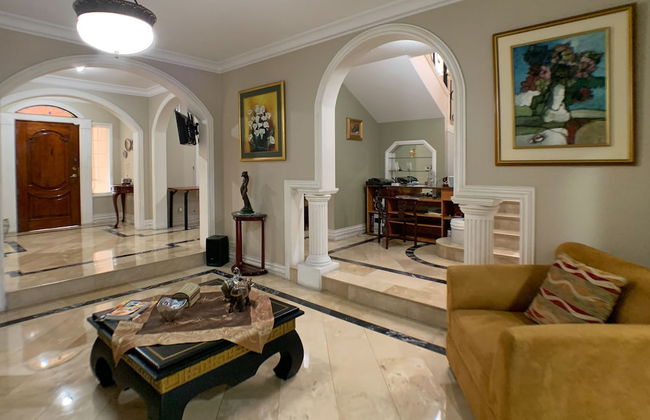 Cesar's House Guayaquil Home Rental - Photo 18