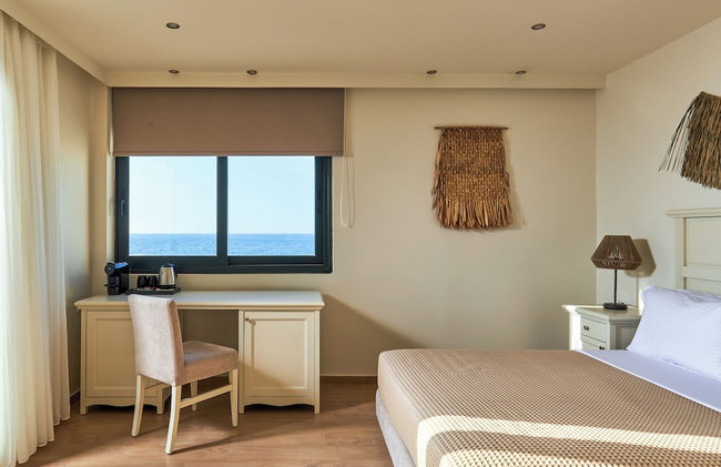 Mila Sissi Bay Hotel - Photo 14