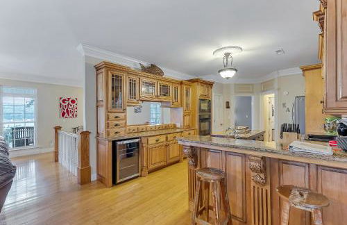 Lake Life 105 - Private Pool Overlooking The Lake! - Foto 7