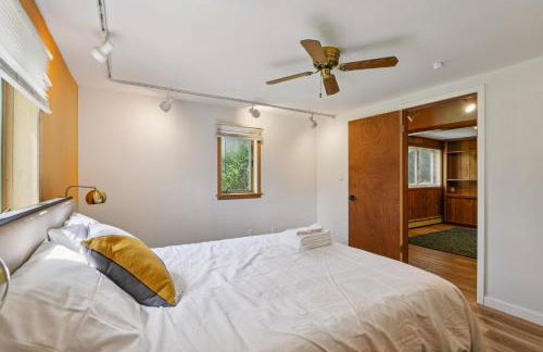 Backyard On Melrose - Walk To Kinnick & Hospital - Foto 23