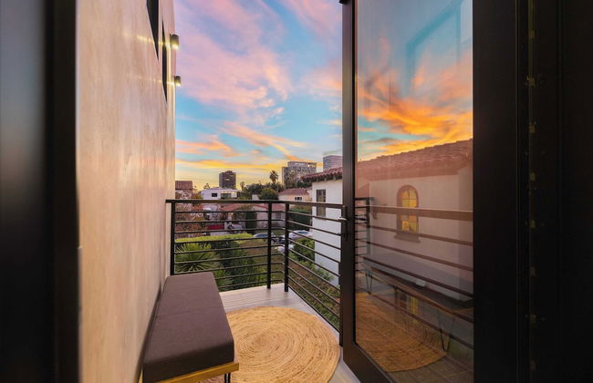 LA Villa by Avantstay Walk to The Grove LA - Photo 39