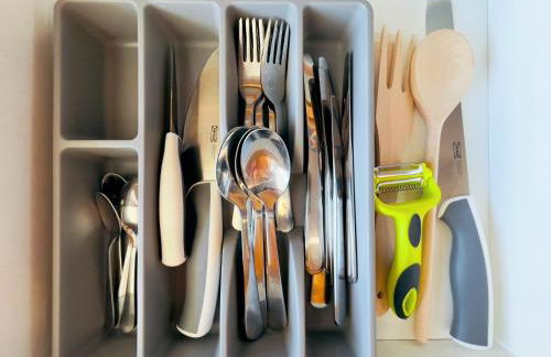 Cozy fairytal garden apartment, Family Friendly, Free parking, 15 Min to Airport - Foto 43