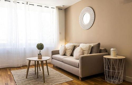 Côté cour - Gare centre, tout équipé, climatisé, linges fournis - Foto 6