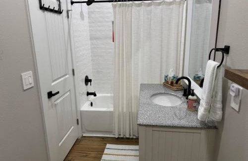 Beach House with Breathtaking Sunsets - Perfect for Couples and Families! - Foto 20