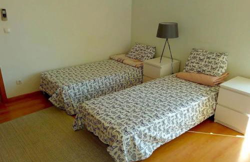 Lisbon South Bank Charming Pool Duplex & Garden BBK - Foto 62