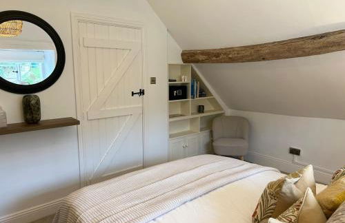 A Cotswold Gem, Sleeps 4, Pub Shop & Cafe in Village - Photo 15