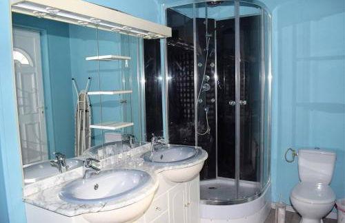 Maison indépendante avec cour, jardin clos et WIFI à PERROS-GUIREC - Réf 333 - Foto 7