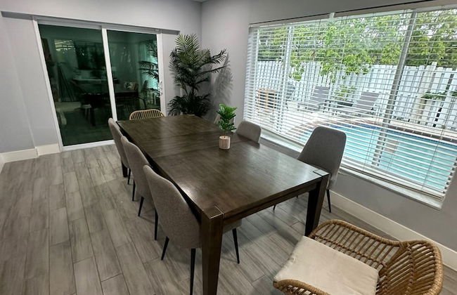 Relaxing 4BR 2BA Home With Wifi and Private Pool in Fabulous Fort Lauderdale - Foto 16