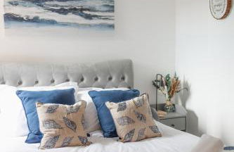 Charming Beachside Town House - Photo 30