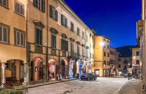 2 Bedroom Awesome Apartment In Stia - Foto 8