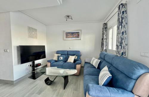 Stunning apartment with pool, golf and lake views - Foto 8