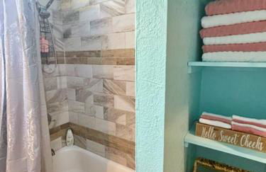 The Poolside Bungalow - Foto 12