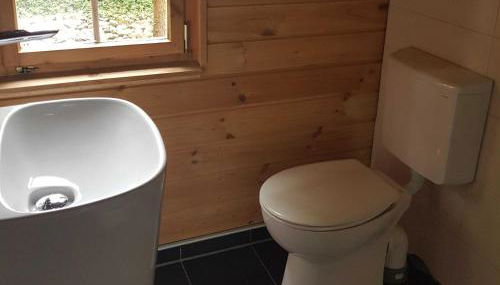 Blockhaus Canow mit Fahrrädern - Foto 3