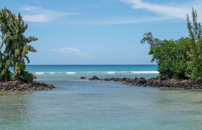 Bon Azur Beachfront Suites & Penthouses with LOV - Photo 73