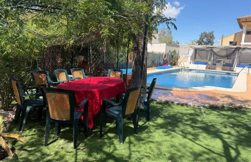 Apto con piscina y barbacoa - Foto 21