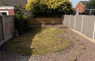 Druids Cottage a cosy 2 bedroom Cottage within a 5 minute drive from Cannock town centre - Foto 9