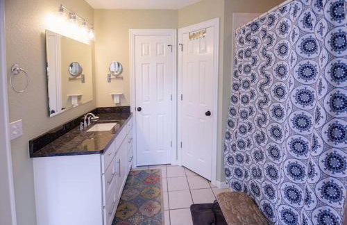 Niagara Retreat in the Heart of NWA - Foto 7