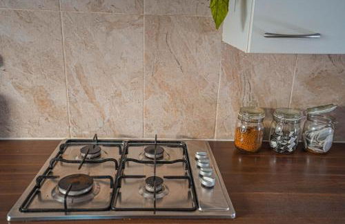 Private and Spacious 2 Bedroom House - Free Parking! - Foto 20