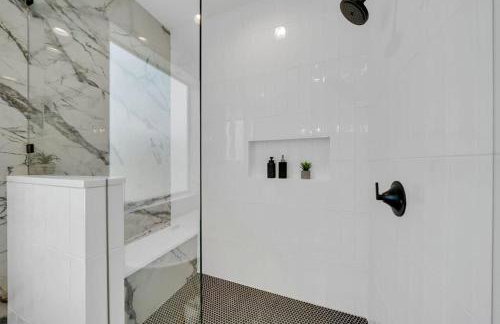 Sleeps 42 2 Pools & Game Room 11BR near Downtown - Foto 34