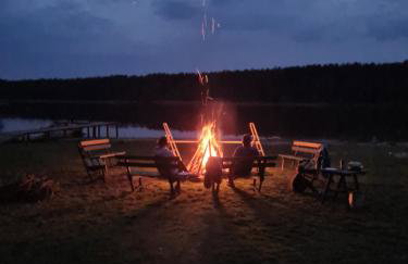 Domki przy jeziorze z prywatną plażą w Borach Tucholskich Pensjonat Alicja wczasy z dziećmi nowe luksusowe domki na skraju jeziora i lasu - Foto 16