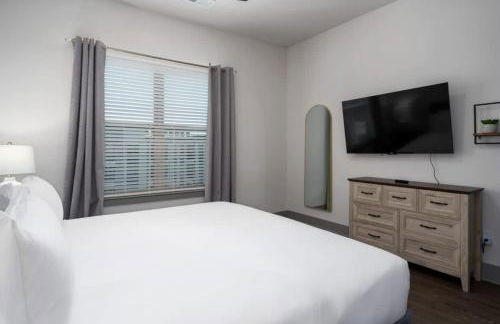 Luxury Apt with shopping and restaurants - Foto 25