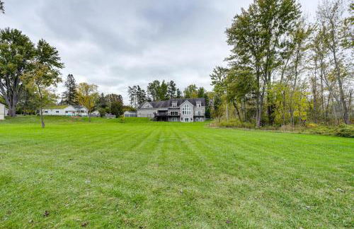 Steps From Oneida Lake Spacious Gem with Game Room! - Foto 39