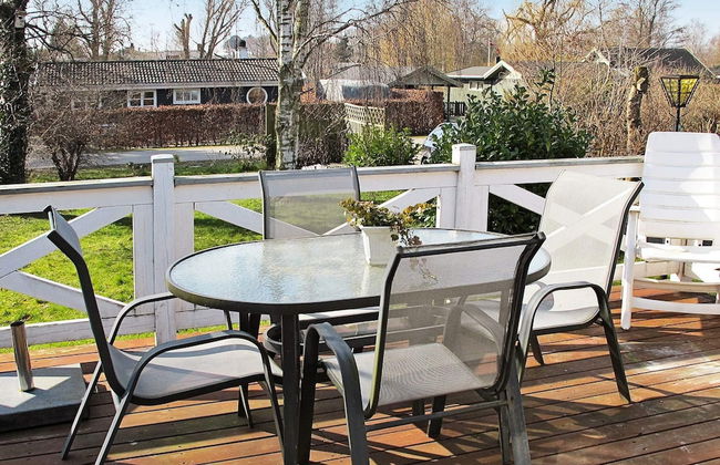 6 Person Holiday Home in Stroby - Foto 16