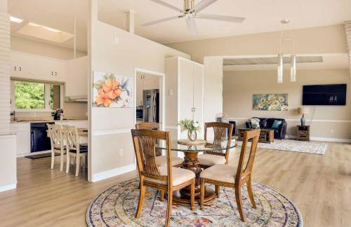 Mountain View and Fire Pit Modern Copperhill Home - Foto 7