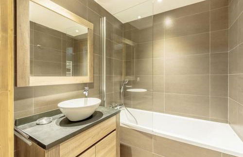 Appartement Haute gamme ski aux pieds, piscine, sauna. - Foto 9