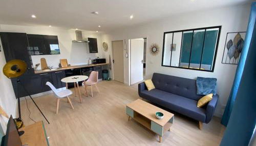 T2 spacieux avec baignoire Balnéo en RdC sur cour - Foto 3