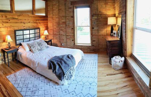 THE LOFT 3 level urban cabin with a HUGE patio! - Foto 46