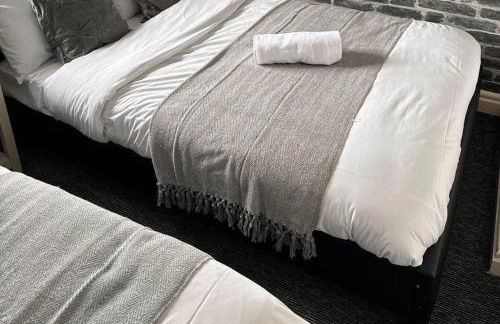 House - Sleeps 10 - Parking - Stn Close - Foto 12