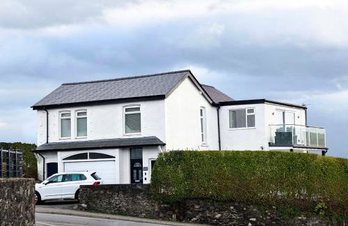 The Old Tywyn Post Office - Photo 2
