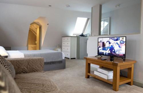 KingsHouse In Cheam Village - Photo 6