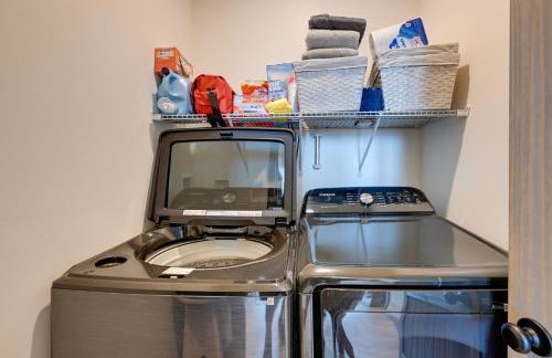 Blue Ridge Mountain-View Cabin with Hot Tub and Deck! - Foto 26