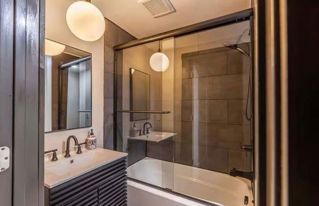 Iconic 3BD Entire House in The Heart Of Pittsburg - Foto 9