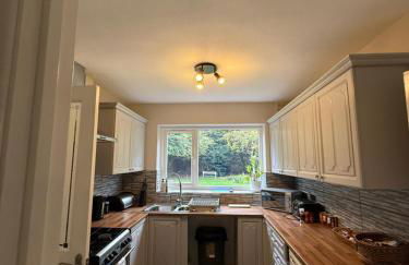 Charming 3 BR - NEC HS2- Long Stays Wifi Parking Airport - Foto 39