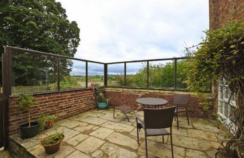 The Old Watchtower - Photo 10