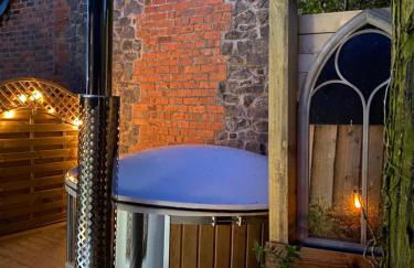 Romantic Croft with Private Hot Tub - Foto 1